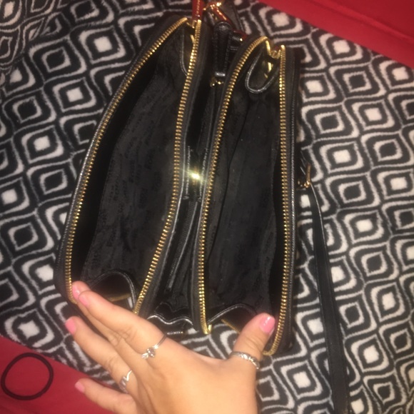 MICHAEL KORS crossbody black purse - Picture 7 of 8